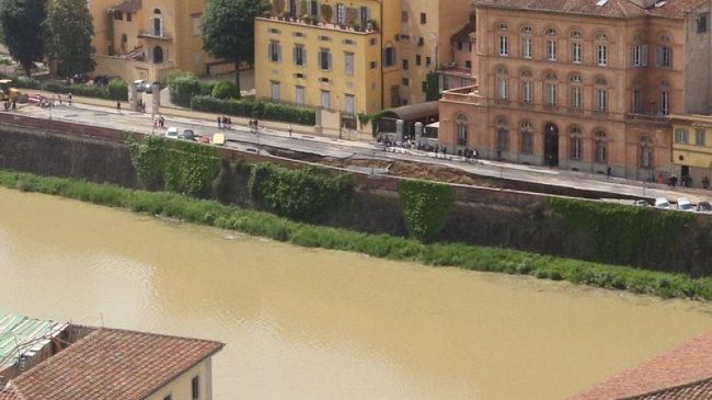 Cedimento a Lungarno Torrigiani: lunedì il dibattito sull'emergenza e la manutenzione in Consiglio comunale