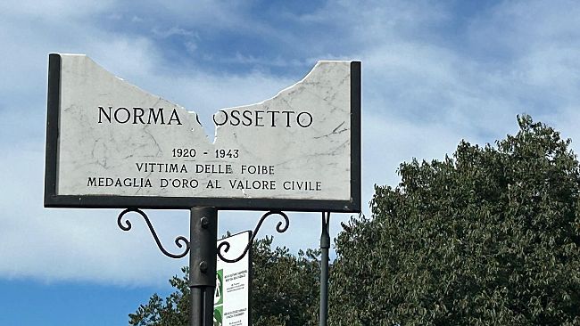 Vandalizzata la targa in memoria di Norma Cossetto
