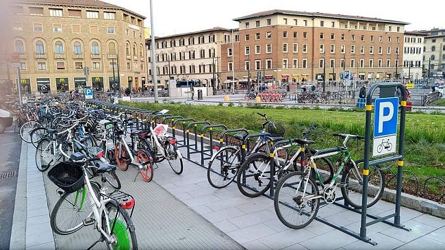 Operazione “rastrelliere pulite”: oggi 75 rimozioni in centro