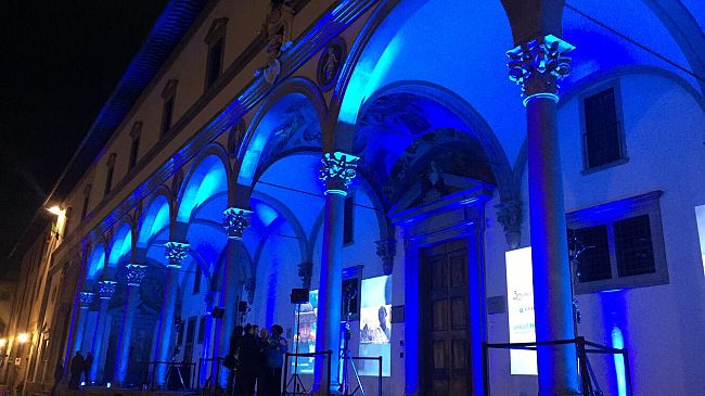 Firenze fino a mezzanotte si veste di blu per i diritti dell'infanzia