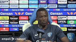 Mame Babe Thiam in conferenza stampa.