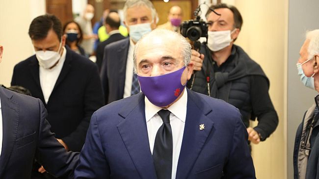 Fiorentina aria di crisi, Commisso pranza con la squadra