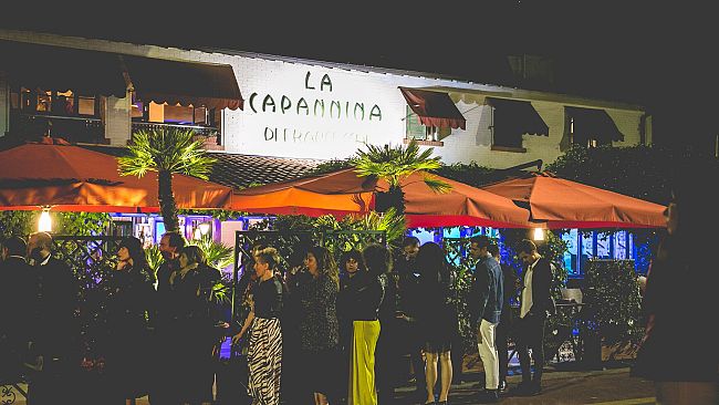 Targa commemorativa per i 90 anni della Capannina