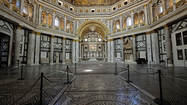 Finito il restauro delle facciate interne del Battistero di Firenze