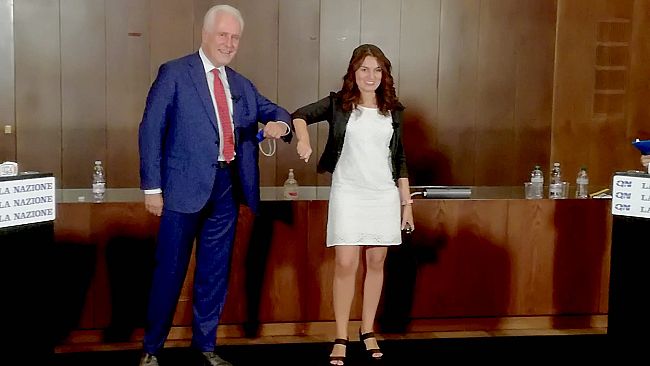 Lapsus, emozione e condizionali: le promesse (ingessate) del dibattito tra Giani e Ceccardi