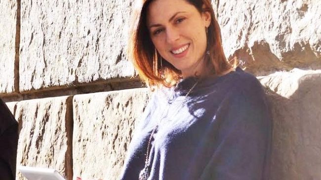 Gengle, Genitori Single nasce a Firenze ed è già un Must