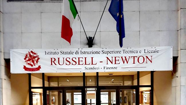 La Nuova Biblioteca Dellistituto Russell Newton Di Scandicci • Nove Da Firenze 2786