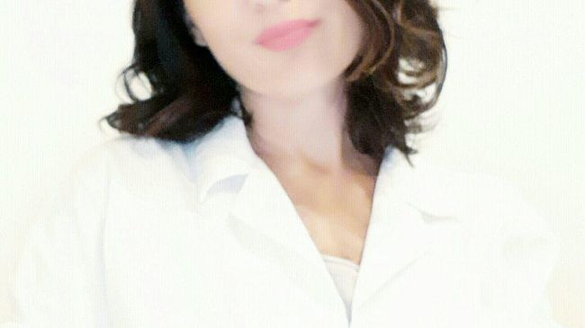 “Mamma ho perso una taglia” a teatro lo scontro tra diete fai da te e scienza