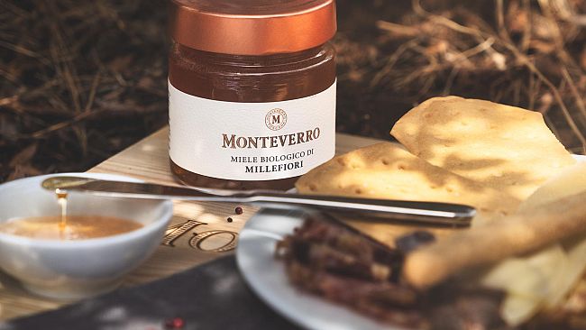 Il Miele di Monteverro racconta un’esperienza di contaminazione