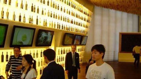 Per l'Expo Shanghai 2010 invasione di vini dalla Toscana