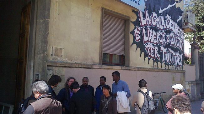 Piano Casa, occupata l'anagrafe, e venerdì a Firenze contro Renzi