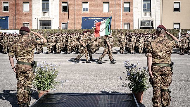 Esercito cambio al vertice del 183° reggimento paracadutisti Nembo