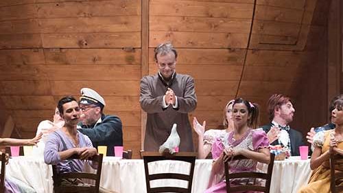 Al Teatro Verdi va in scena “Aggiungi un posto a tavola”