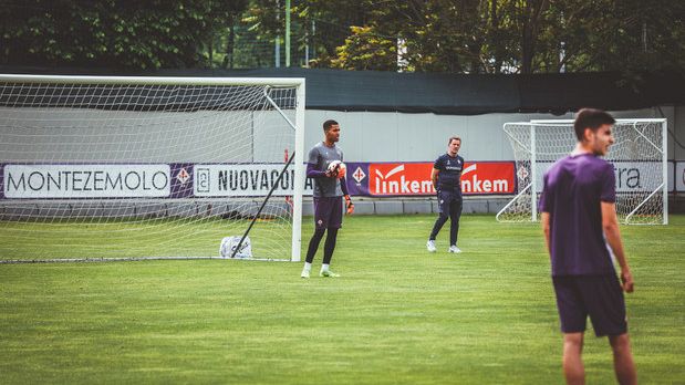 Allenamento sotto un cielo plumbeo a Firenze