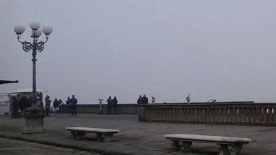 Bombola del gas al Piazzale Michelangelo, una denuncia