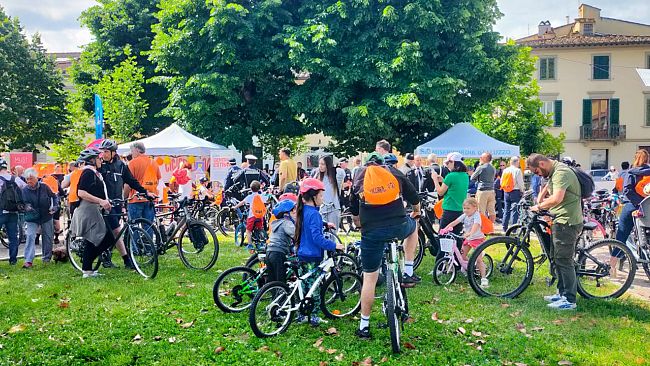 Ciclabili-amo al Galluzzo, pedalata per 200