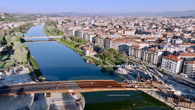 arno-il-ponte-nencioni-collega-gia-le-due-sponde