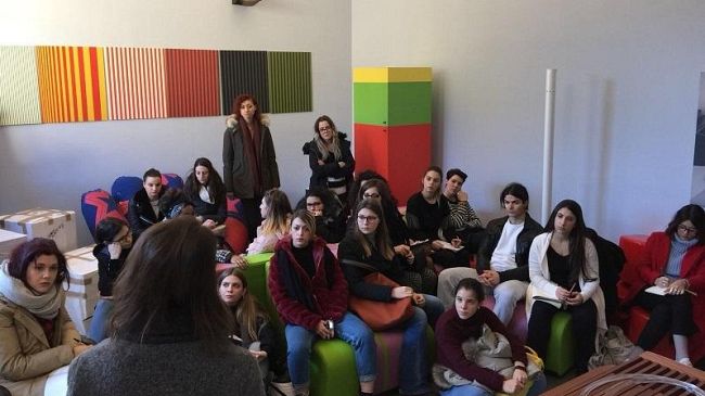 Design Radicale anni ’60: a LABA una sfida sugli oggetti cult