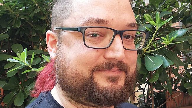 Prof fiorentino sospeso per la social-bestemmia sul nome del Ministero