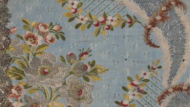 Storie di abiti e devozione Doni preziosi dai palazzi alle sacrestie