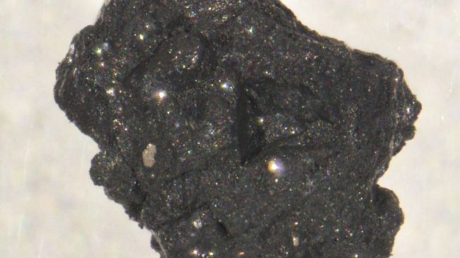 Asteroide Ryugu, studio di frammenti extraterrestri in corso