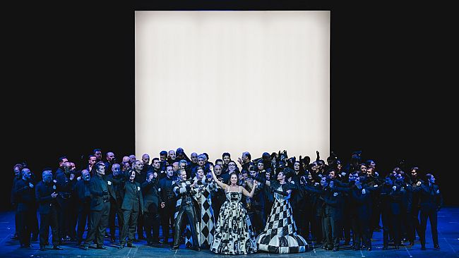 Al Teatro del Maggio torna La Traviata con la regia di Francesco Micheli
