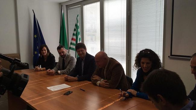 Lavoro regolare: accordo contro lo sfruttamento dei migranti