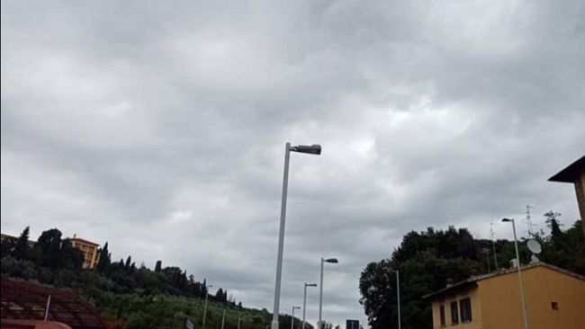 Mattina con le nubi, il codice rosso può attendere