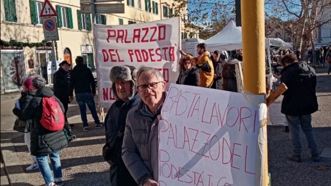 Galluzzo: mille firme per il Palazzo del Podestà