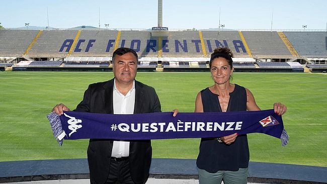 Patrizia Panico, la grinta della nuova allenatrice viola