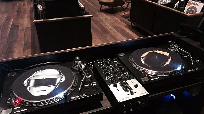 Sabato 8 dicembre al Move On dj set con musica anni ’60 e ’70