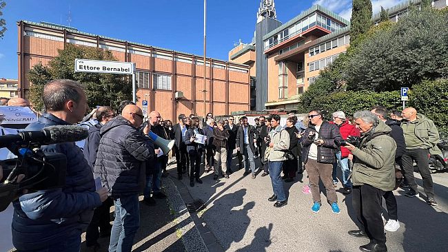 La Rai vuole vendere la sede di Firenze: protesta 