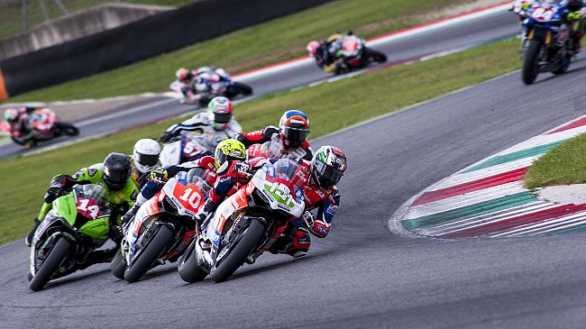 Mugello: poco pubblico al Moto GP, è polemica