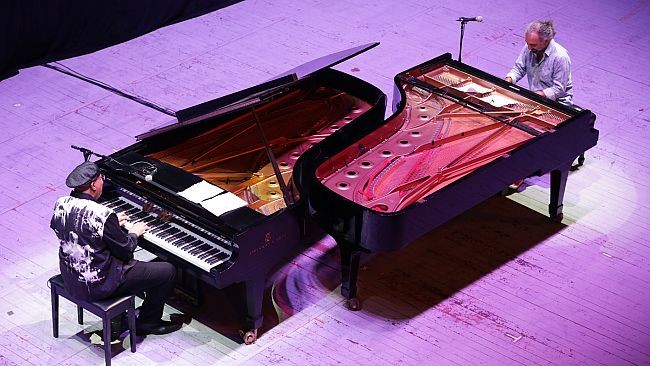 Bollani e Valdés: i fuoriclasse del pianoforte insieme a Firenze il 26 ottobre