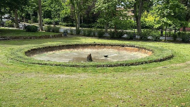 Lavori in corso alle fontane del Bobolino e alla Grotta del Frate