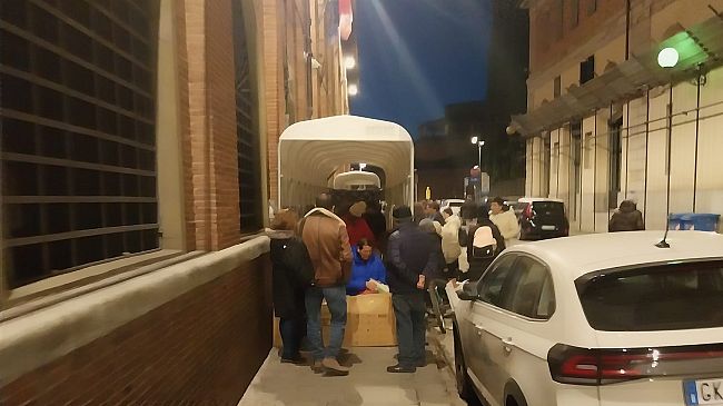 Via della Fortezza: ancora lunghe file fuori dalla questura