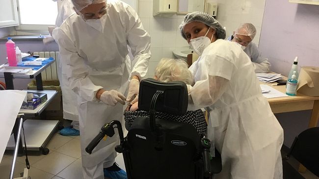 Continuano il giorno dell'Epifania le vaccinazioni anti-Covid