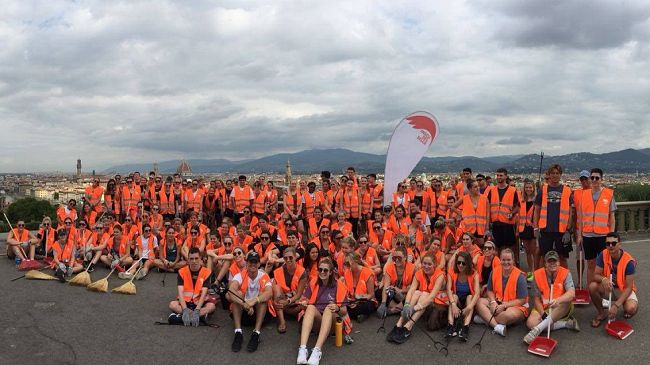 Parco delle Cascine, pulizia straordinaria: oltre 160 giovani per il plogging