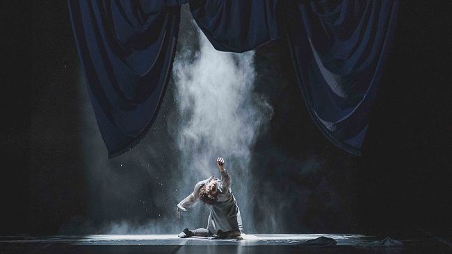 Teatro del Maggio: arriva la Cenerentola contemporanea di Jiří Bubeniček