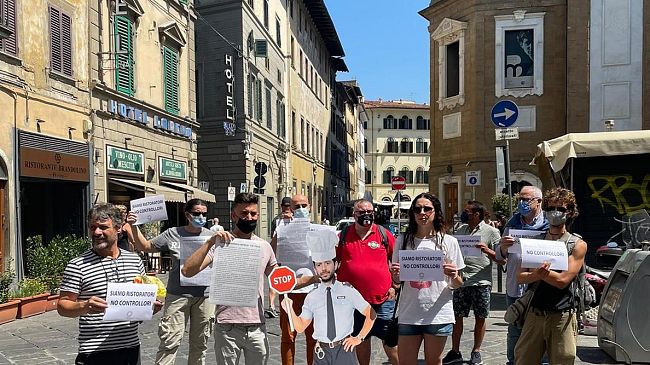 Controlli dei Green Pass: i chiarimenti del Governo