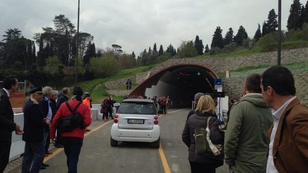 Bypass del Galluzzo, residenti restano a piedi in galleria