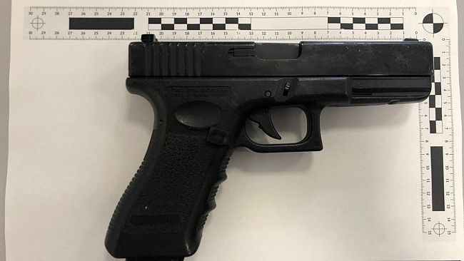 Via Baracca, straniero fa il pieno di reati