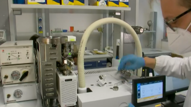 Ossigeno atomico per pulire le opere d'arte