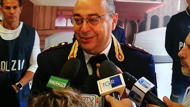 Cocaina a San Salvi: ai clienti offerte tramite Whatsapp