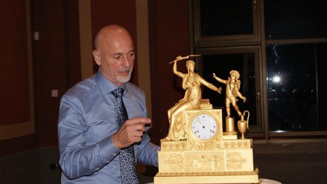Museo Stibbert: restaurati due orologi ottocenteschi