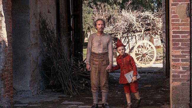Pinocchio nei costumi di Massimo Cantini Parrini dal film di Matteo Garrone