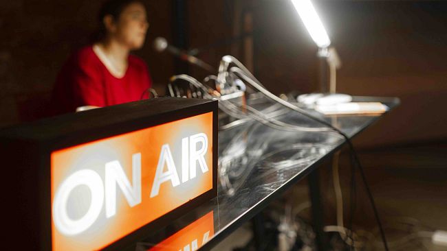 torna-lucia-la-radio-al-cinema