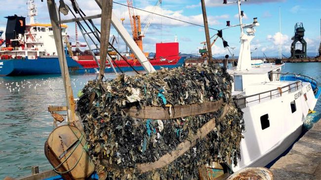 Golfo di Follonica, recuperate le ecoballe disperse nel 2015