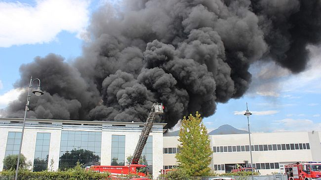 Incendio in Versilia: attese analisi Arpat a Pietrasanta