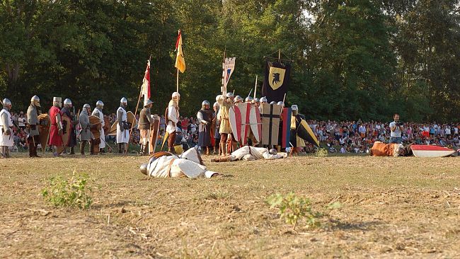 Quella piramide che ricorda la battaglia tra fiorentini e senesi